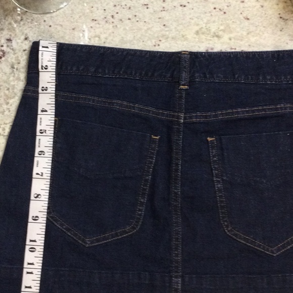 Dark Jean Theory mini skirt - Picture 5 of 10